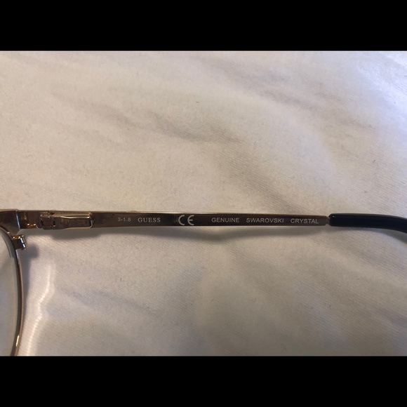 GUESS eyeglasses - Picture 6 of 7